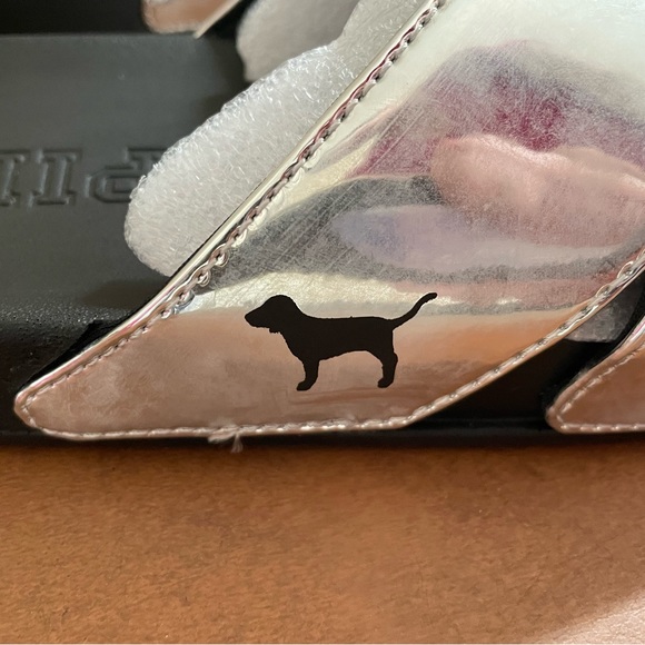 Pink by Victoria’s Secret NWT metallic silver slide sandals size Large 9-10 - Picture 4 of 8